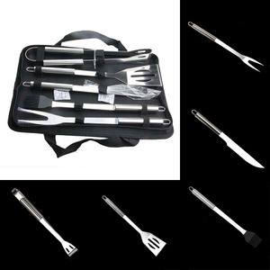 BBQ Outils Accessoires 5pcs Acier Inoxydable BBQ Brosse Couteau Fourchette Pelle Clip Alimentaire avec Sac De Rangement Barbecue Kit Grill Outils Ensemble 230712