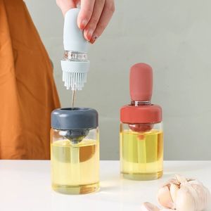 BBQ Tools Accessories Portable Oil Sauce Spice Bottle Oil Dispenser With Silicone Brush For Cooking Baking BBQ Seasoning Kitchen Food Grade Oil Can 230327