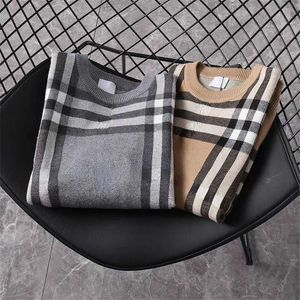 Bby Winter Wool Sweaters Men Vrouwen Gebreide Burb Designer Sweater TB Stripe Sweatshirt Crew Neck Houd Hirt Heren Casual Kint Shirt