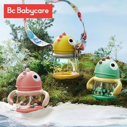 BC Babycare 220 ml Baby SippyStraw Cups Deksel Set Gravity Ball 360 ° Drinkwater flessen LEAK-VOILDIGE DINOSAUR VORM HANDGANG CUP 240415