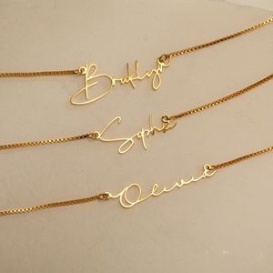 BD hanger stylist kettingen gepersonaliseerde gouden naam ketting met doosketen op maat gemaakte sieraden verjaardagscadeau voor haar moeder 230522