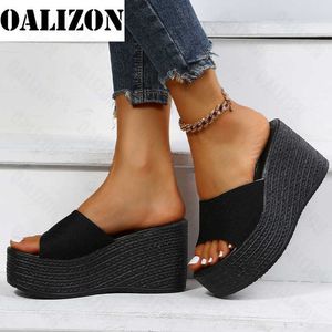 BEAC HOOG PLATPLATION HOEEL WIDGES Sandalen Zomer Nieuwe vrouwen schoenen Dikke glijbanen Sexy Pumps Fad Flip Flops T FD