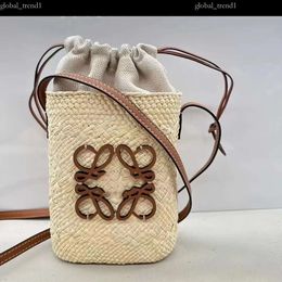 Diseñador de bolsas de playa Bolsa Loeweely Bag French Straw Bolsos tejidos de mujer Bolsos para mujeres de un hombro Magno cruzado Summer Bolsa de paja Magno de hombro 9510