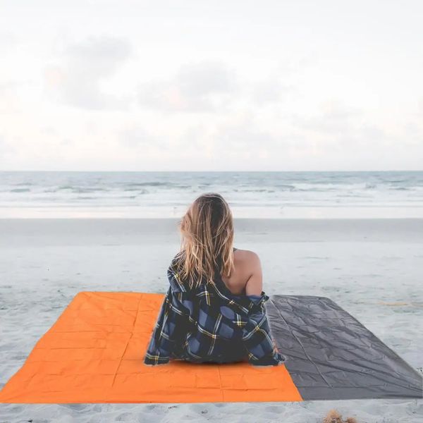 Mat de plage Magic Sand Sand Planche Councillette portable anti-sable serviette de plage de plage Tourneau Summer Beachtowel Mat de pique-nique extérieur 240416