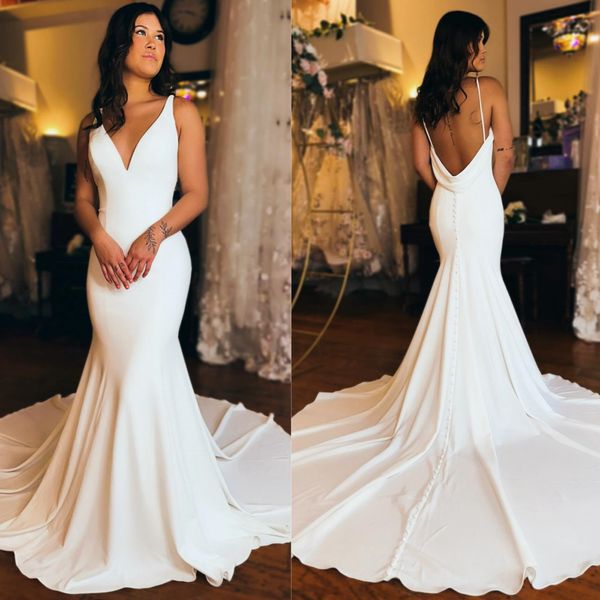 Vestido de novia de sirena de playa para novia, cuello en V profundo, vestidos de novia sin espalda de estilo simple para mujeres negras de Nigeria para matrimonio, vestidos magníficos NW052