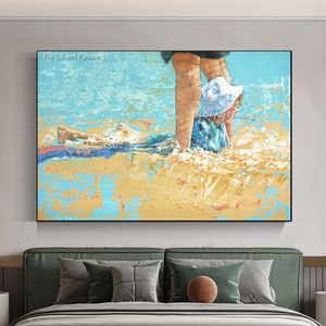 Peinture de plage sur toile Peste à huile à huile faite à la main est une œuvre figurative d'une jeune fille jouant dans la toile de la toile de la profondeur.