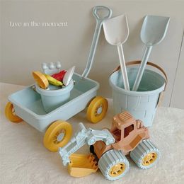 Place Set Toys for Kids Trolley Bulldozer Bet Bet Wheat Wheat Straw Summer Seaside Play Sand Water Game Sand Toys / Snow Toys 240403