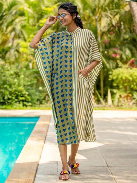 Camisa de playa Traje de baño Cubrir Ups Rayas Corazón Patchwork Kaftans para mujeres Stand Collar Maxi Vestidos Pareos De Playa