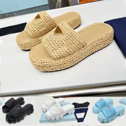 Strand slippers Dikke bodem damesschoenen Designer Slipper vrouw schoenen Nieuwe cartoon alfabet dame platform sandalen hakken brief hoge hiel glijbanen maat 35-39-41 met doos