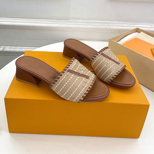 Peach Slippers Sweeps Flat Slides Mules Sandalias Sandalias de verano zapatos Diseñador de cuero Tacones altos zapatos de lujo de alta calidad Peep Toes