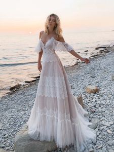 robes de mariée de plage en dentelle sur l'épaule dos nu avec des bretelles spaghetti col en V profond robe de mariée robe de plage Boho bohème Lorie romantique
