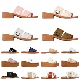 Boda en la playa Zapatillas de lona Woody Slide Flats Parte inferior gruesa Zapatillas de madera famosas Letras de encaje verano Diseñador de lujo Sandalias de tacón plano leathe eur: 35-45