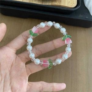 Bracelet de perle en verre coloré mignon adapté à la mode pour femmes mignon en tulip