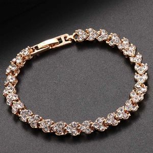 Bracelet de mode européen et américain perlé pour les femmes luxueuses strass de ramiage incraculé bracelet de mariage bijoux de fête de mariage