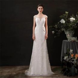 La dentelle perlée est mince et simple robe de mariée légère en queue de poisson blanche petite robe traînante jupe LD5026