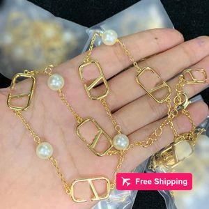 Colliers de perles 14 styles classique V lettre femmes chaînes collier de luxe Designer hommes bijoux colliers mode Sautoirs pour femmes accessoires CSD2312202-5 9XCP