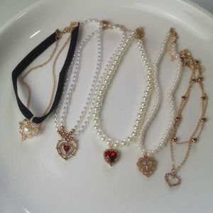 Colliers de perles Kpop Vintage Love Heart Pendentif Collier ras du cou pour femmes Zircon Pearl Chain Party Bijoux esthétiques Cadeau de Noël 230613