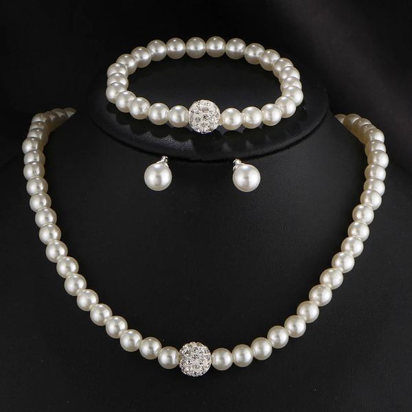 Collares con cuentas Vintage Simple Collar de perlas de imitación Pendientes Conjunto de joyería para mujeres Temperamento Regency Crystal Gargantilla Banquete Accesorio de boda 231124