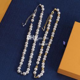 Collar de perlas con cuentas, collar con colgante de cadena de lujo con paquete de caja de regalo, joyería diaria