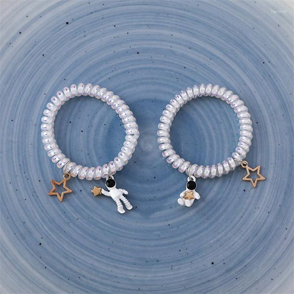 Hebras de cuentas 2022 Anillo para el cabello Astronauta de dibujos animados Colgante Banda de goma Pulsera de niña atada sin costuras para mujeres Accesorios de joyería de moda Fawn22