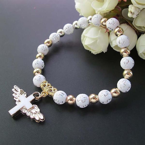 Brins de perles faits à la main blanc rouge bleu perles acryliques bracelet pour femmes Jésus-Christ croix prière ange aile baptême chapelet Fawn22