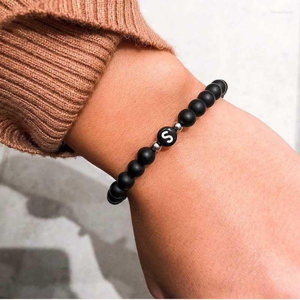 Hilos de cuentas Nombre Inicial A-Z 26 Letras Pulseras de pareja 6MM Pulsera de cuentas de ágata negra mate natural para hombres Mujeres Joyería Amante Regalos I