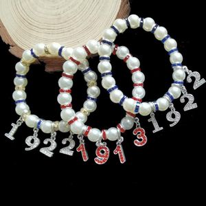 Hebras de cuentas Hermandad de mujeres número griego 1922 1920 1913DIY pulsera elástica con dijes accesorios de joyería 260Y