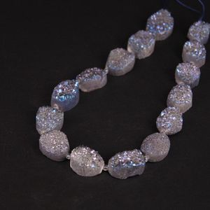 Perles environ 15 pièces/brin, bleu gris titane naturel Roug Agates cristal Druzy ovale dalle pépite perles, Quartz géode Drusy tranche pendentifs