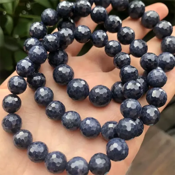 Perles Meihan en gros top naturel naturel natural bleu saphir facette rond perles en vrac chaudes vendant des sroducts pour la conception de bijoux