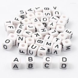 Kralen wit 10 mm vierkante letter losse acryl spacer voor sieraden maken doe -het -zelf -charmeketting armband accessoire