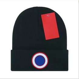 Beanie Designer Designer Boneie Bonnet CAP CHAPEUR HIVER HAT HET TIFLE CHEUR LURXE SPRING COURSE
