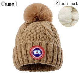 Beanie Cap Mens Designer Bucket Hats Nieuwe Fashion Women Dames Warm Winter Beanie Large Faux Fur Hat Outdoor Z-13