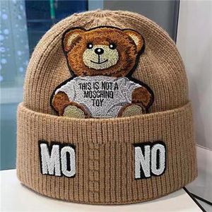 Gorro de diseñador Gorro de lujo Fuerza bruta Oso Color sólido Letra Moda Ocio Prevalente Gorro versátil Gorro con letras cálidas Regalo de Navidad 6 colores Bueno