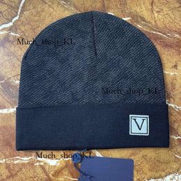 Beanie Fashion Men Mendies Lettre de la lettre LouiseviUtionbag Hat de sac de haute qualité Hat à crâne tricoté hiver Harajuku Louies Vuttion HATS HATS LETTER IMPRIMÉ 69 232