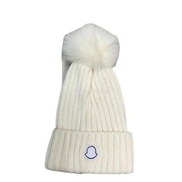bonnet chapeau triangle cappelli casquette et icône pour homme mens designer femme tricot femme designer hiver bonnet tricoté chapeau de laine femmes gros tricot épais bonnets chauds chapeaux