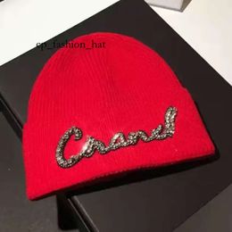 Beanie Hat Winter Designer Bucket Hats Brand CH CHOM CURLYWIGS CAP TABNO CAPS HOMBRES Mujeres CC Femenino Femenino Damas Niñas Lana de lana Uxk0 4025