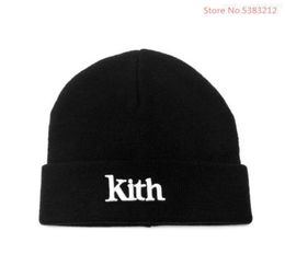 Beanie kith serif chapeaux hivernaux automne pour hommes femmes femmes en acrylique à manche à coiffure tricot Hip Hop Skullies décontractées OUTDOORDPVYCAT8416848