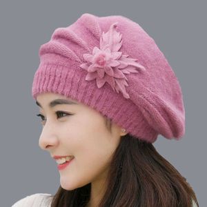 Gorro / Gorros de calavera 2018 Gorro de esquí de piel de conejo de invierno Gorro femenino con flores de una pieza Gorro de lana de invierno para damas conjunto de ropa T221020