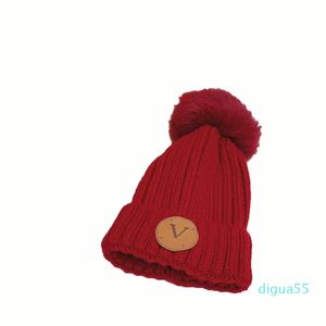 Beanie/Skull Caps Classic Designer Hat Warm Wool Winter Autumn Style Pom Beanie