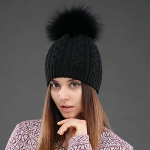 Bonnet/Crâne Casquettes CNTANG femmes Double couche tricoté chapeaux hiver chaud bonnets laine chapeau avec pompon fourrure naturelle raton laveur mode femme casquette 231108