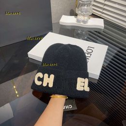 Bonnet/Crâne Casquettes Designer Beanie Luxe Tricot Chapeaux Tricoté De Laine Chapeau De Mode Design Marque Chapeau Femmes Et Hommes Tricoter Épais Chaud Lettres Casual Bonnet Présent Usine