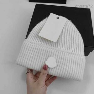 Chapeau de seau Designer automne et hiver tricot de bonnet tricot pour femmes chapeaux décontractés de haute qualité tricot épais chaud en fausse fourrure