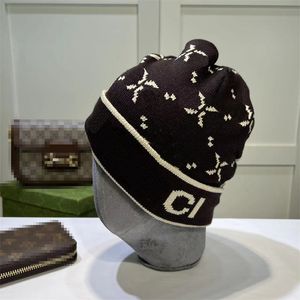 Bonnet / Skull Caps Designers Beanie Cachemire Tricoté Chapeau Femmes Hommes Skull Cap Mode Chapeaux D'hiver De Luxe Casquettes De Baseball Designer Bonnets 4 Couleur