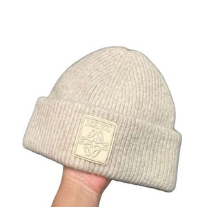 Bonnet/crâne casquettes E Beanie chapeau de qualité supérieure sans bord de Style peluche tricot chaud pour la fête à la mode d'automne et d'hiver