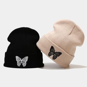 Bonnet Skull Caps Mode Tricoté Bonnets Chapeau Papillon Broderie Hiver Chaud Ski Chapeaux Skullies Doux Élastique Cap Sport Bonnet Hommes Femmes 231025