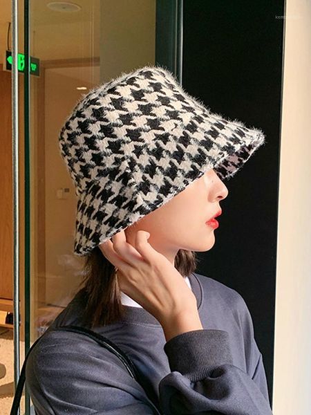 Beanie / Skull Caps Little Hat Femenino Mil Patrón de pájaro Otoño e invierno Marea de pescador Marca Mostrar cara Pequeña versión coreana1