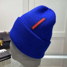 Berretti Beanie/Skull Berretti di lusso firmati Cappello Tinta unita Beanie invernali uomo e donna Cappelli lavorati a maglia design alla moda Autunno berretto di lana lettera jacquard Cappello caldo teschio unisex buono