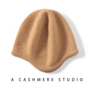 Beanie/Skull Caps Merrilamb Winter Bomber -hoeden voor vrouwen Causale hoge kwaliteit Pure Cashmere Cap Solid Color Outdoor Soft Warm Knitted Beanie Hat 230814