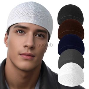 Banie / Caps de crâne Hommes musulmans Chapeaux de prière Unisexe Hiver CAPIL TICHÉ CAP ISLAM JE INDIA CAPS MUSULMAN ARAB MENSE KIPPAH HOMME HAPE D240429