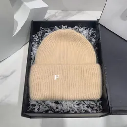 Bonnet / Skull Caps Nouveau chapeau tricoté pour unisexe Designer Beanie Cap Hommes Femmes Automne Hiver Caps Luxe Skull Caps Casual Ajusté 11 couleurs Avec 5A Qualité Pas de stock de boîte